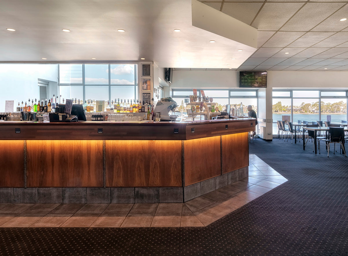 Lakeview Hotel